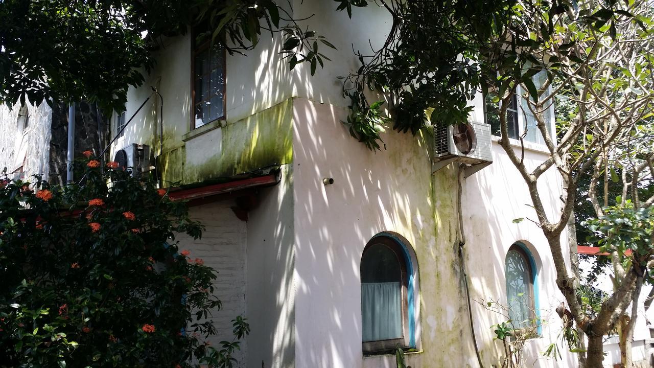 Villa Isabella Putri B&B Jepara Esterno foto