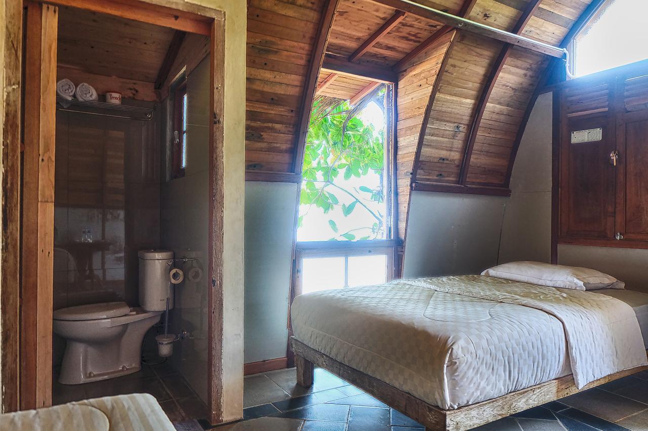 Villa Isabella Putri B&B Jepara Esterno foto