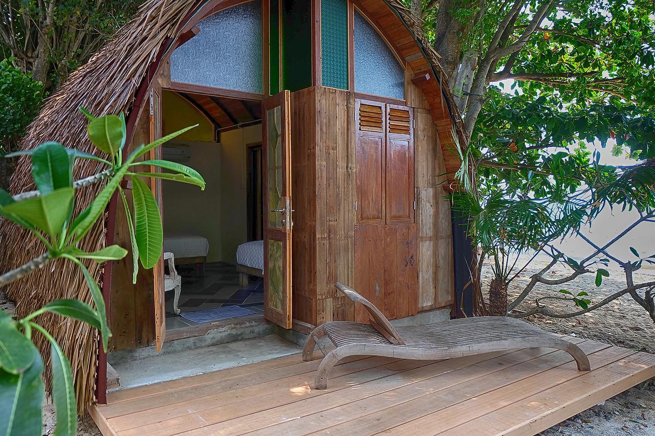 Villa Isabella Putri B&B Jepara Esterno foto