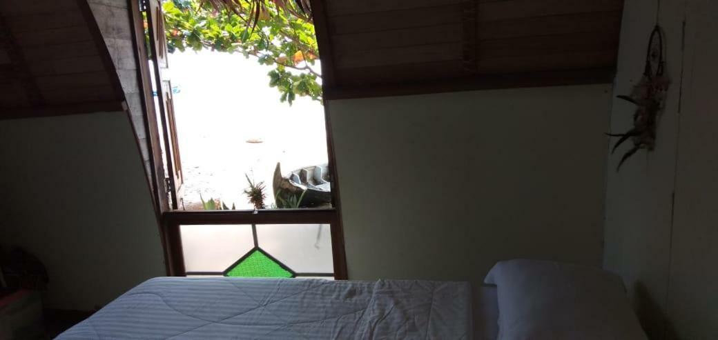 Villa Isabella Putri B&B Jepara Esterno foto